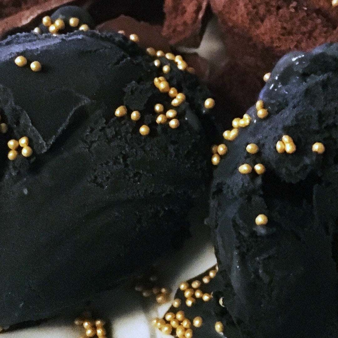 Black Ice Cream – RoniB's Kitchen